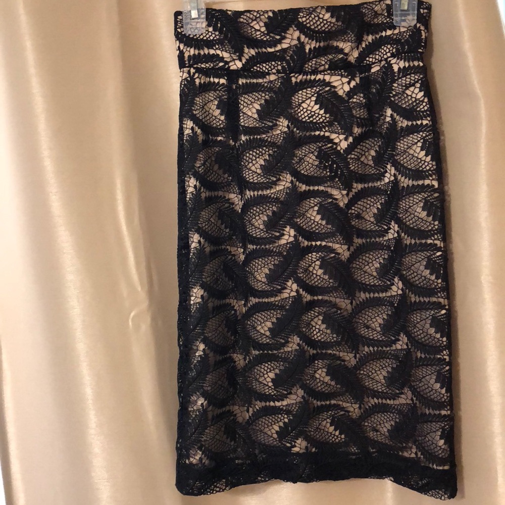 Formal lace pencil skirt